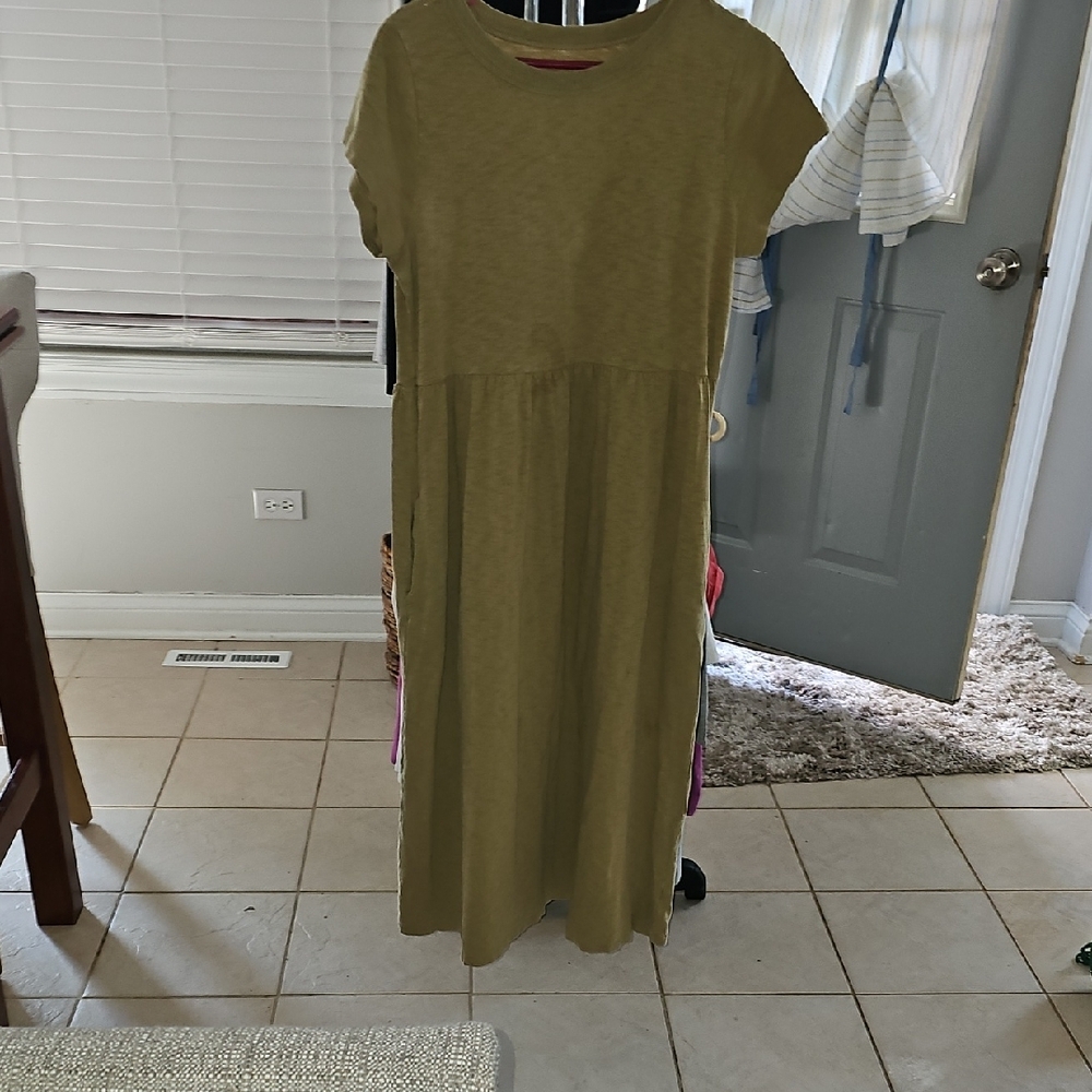 Universal Thread Green Sheath Midi Dress Short Sleeve